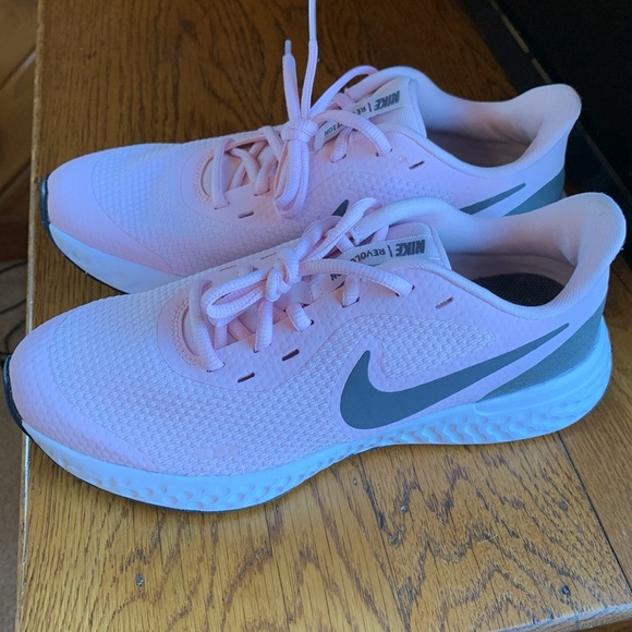 Nike Revolution Sneakers - Picture 3 of 10